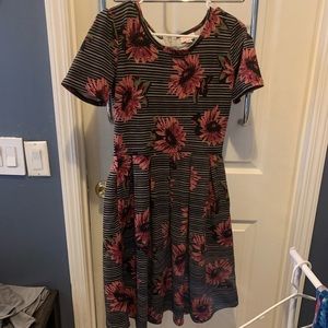 EUC Lularoe Amelia dress M